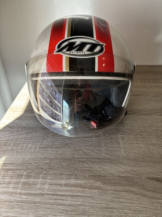 Capacete usado.