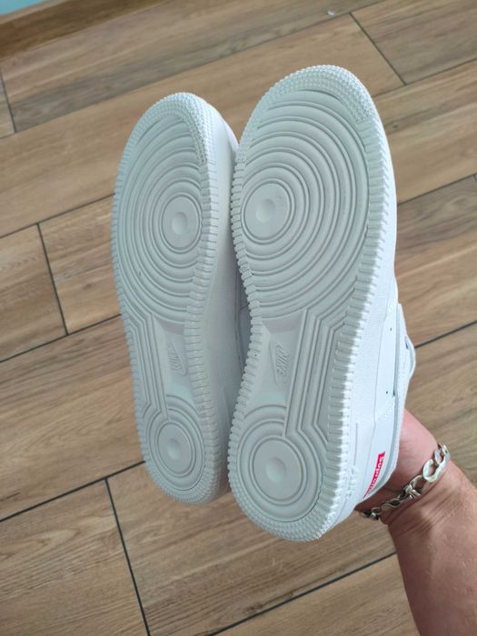 Nike air force 1 supreme