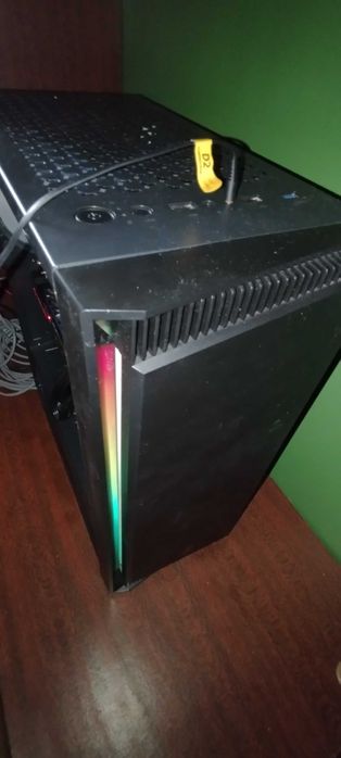 Продам Игровой пк R5 5500 Rx 5700xt 16gb