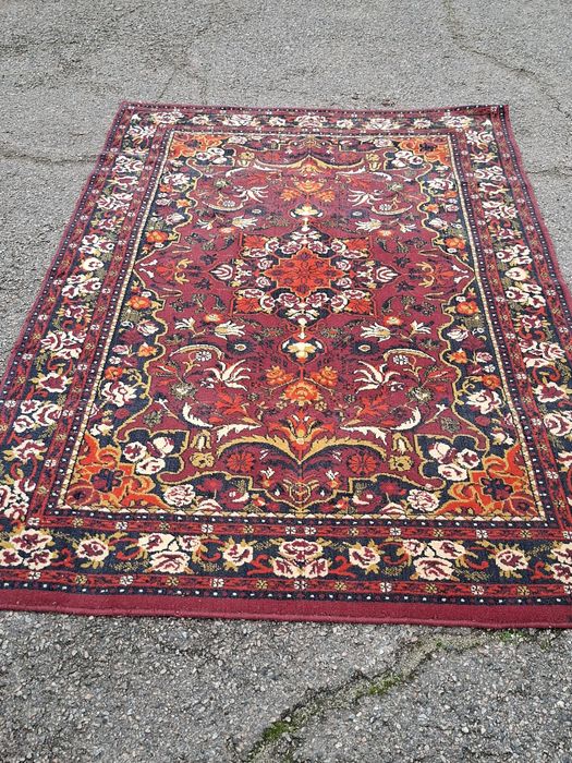 Ковёр шерстяной 2м 20 см ширина 1м 50 см.