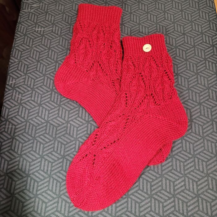 Носки ручной работы