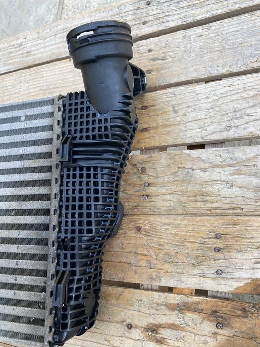 Porsche Macan 95b до рестайл радиатор интеркулера левый