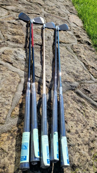 Zestaw kijów golfowych  z torbą