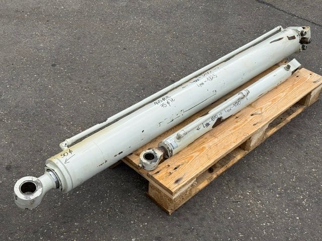 CLAAS ładowarka telskopwa siłownik hydrauliczny