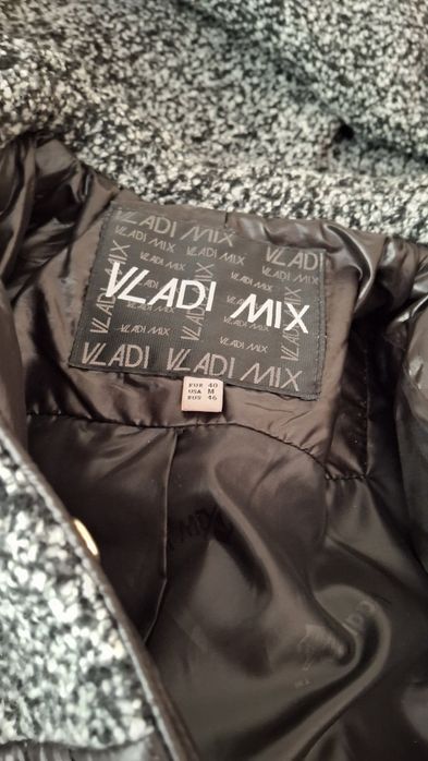 Пальто демісезонне