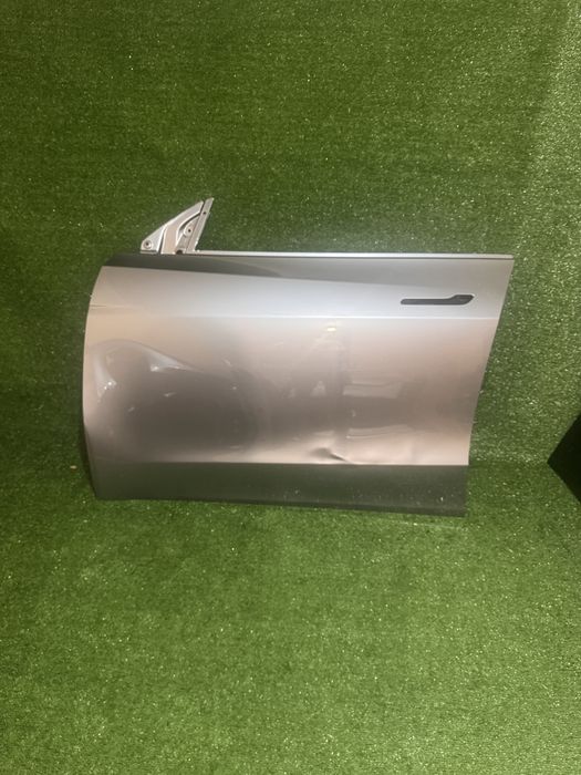 Даерь передняя левая tesla model Y