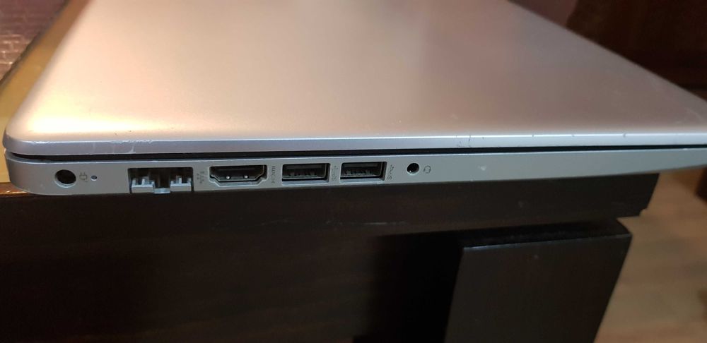 HP Laptop Model 15-da1009np