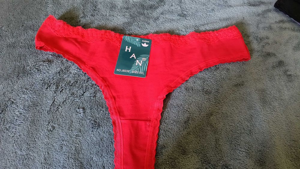 Majtki stringi nowe