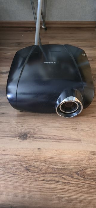 Projektor Mitsubishi  HC6500