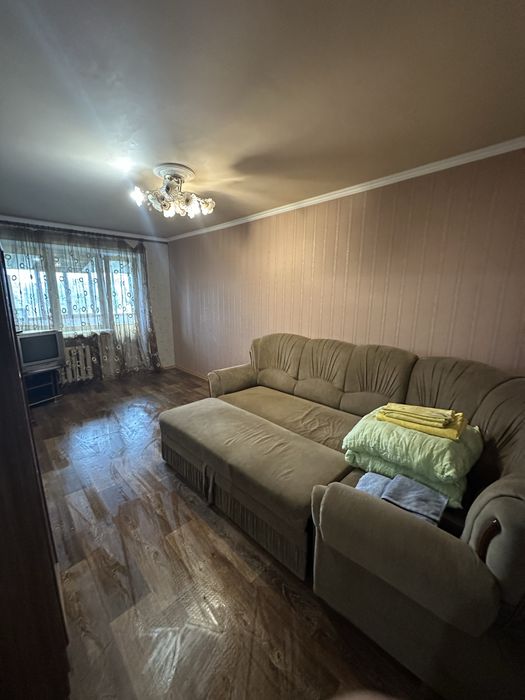 Квартира подобово!зайнята до березня