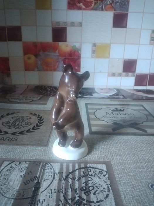 Статуетка фарфорова Ведмідь