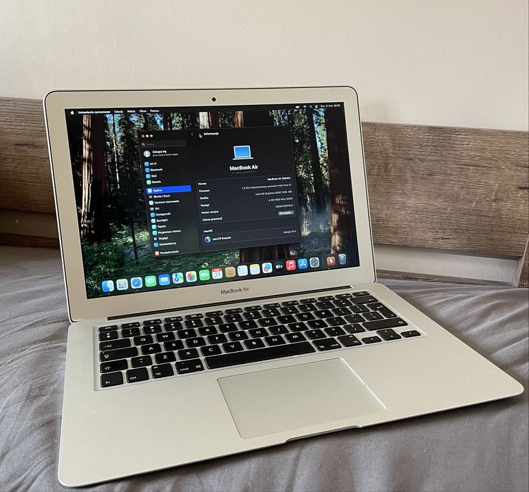 Laptop Apple MacBook AIR 13,3” SILVER A1466 intel i5 128GB PUDELKO