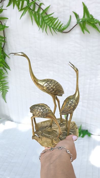 Продам  статуэтку из бронзы или латуни. Журавли