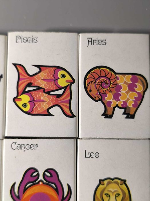 Coleção Completa de fósforos da temática Astrologia