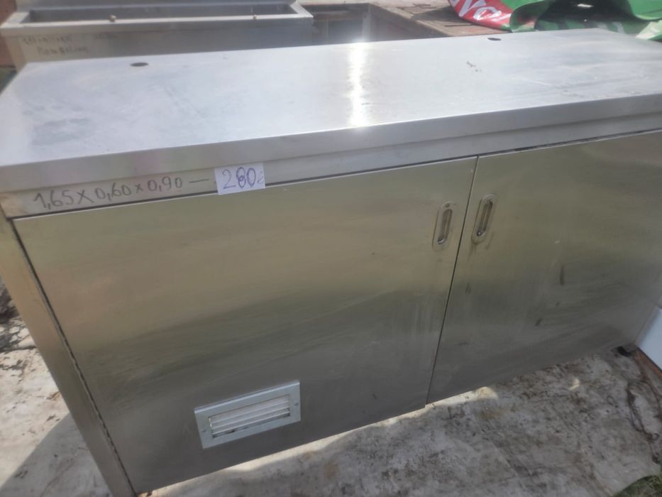 Bancada em inox  em bom estado