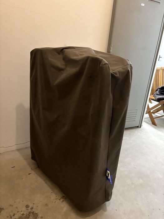 cama com rodinhas extrado