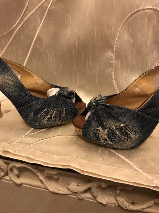 Buty jeansowe  Claudia Ghlzzani r. 38