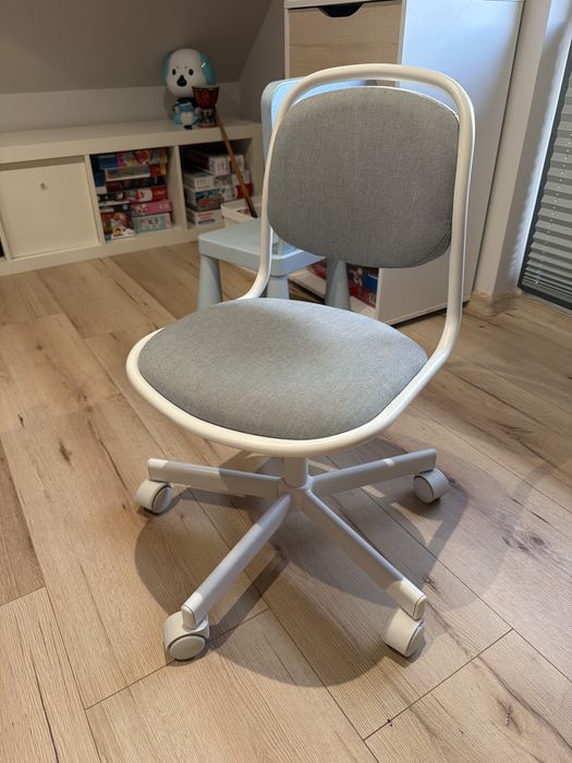 Krzeslo do biurka ikea Orfjall małe