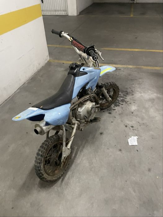 Pitbike 125cc a trabalhar
