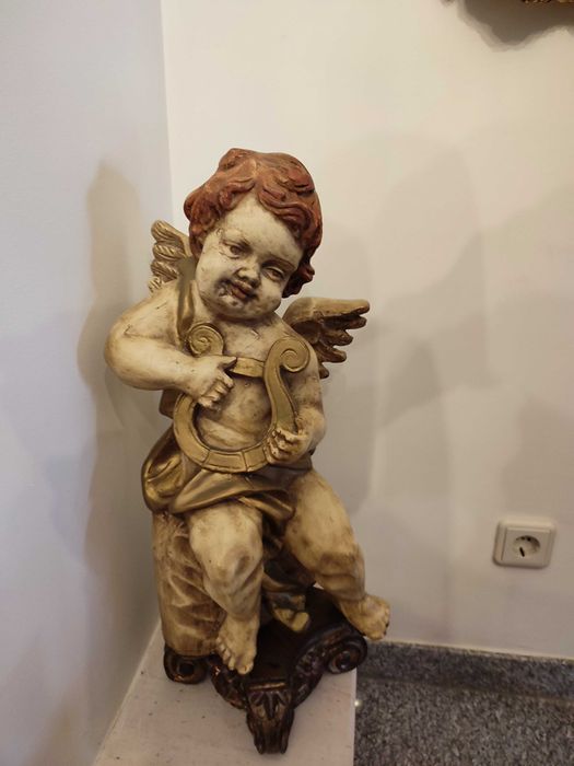 Anjo com arpa sob pianha separada preço do conjunto