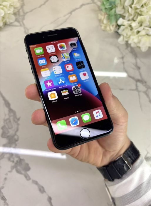 Майже Новий iPhone 7 128GB iOS 12! Neverlock (Магазин Гарантія)