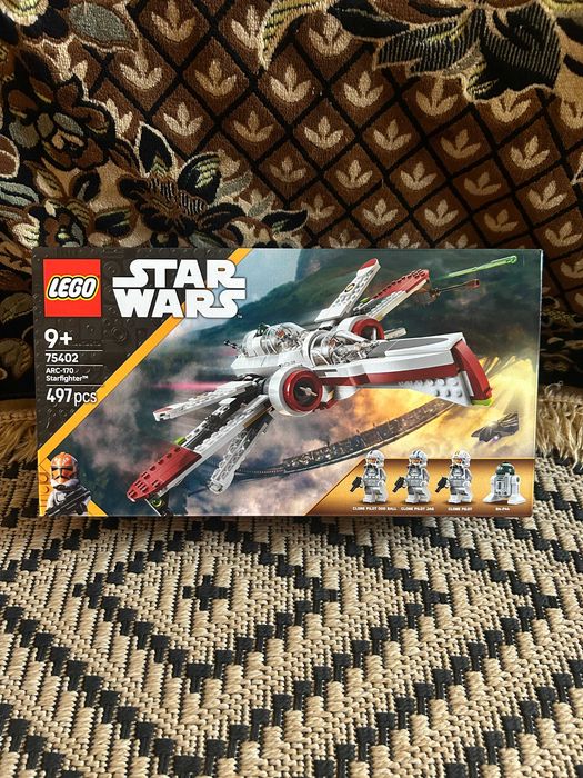 Блоковий конструктор LEGO Star Wars Зоряний винищувач ARC-170 497 деталей (75402)
