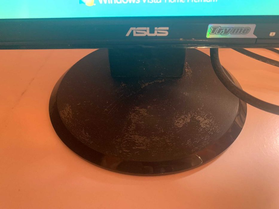 PC Asus + Monitor + Teclado