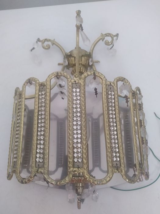 Candeeiro em cristal 2 laterais corredor e um de teto quarto