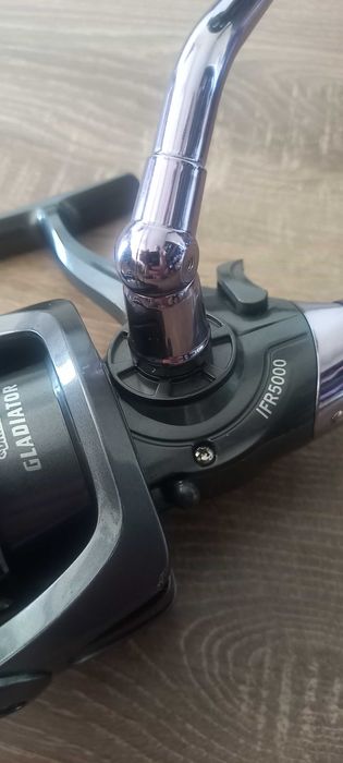 Карповая катушка с байтранером