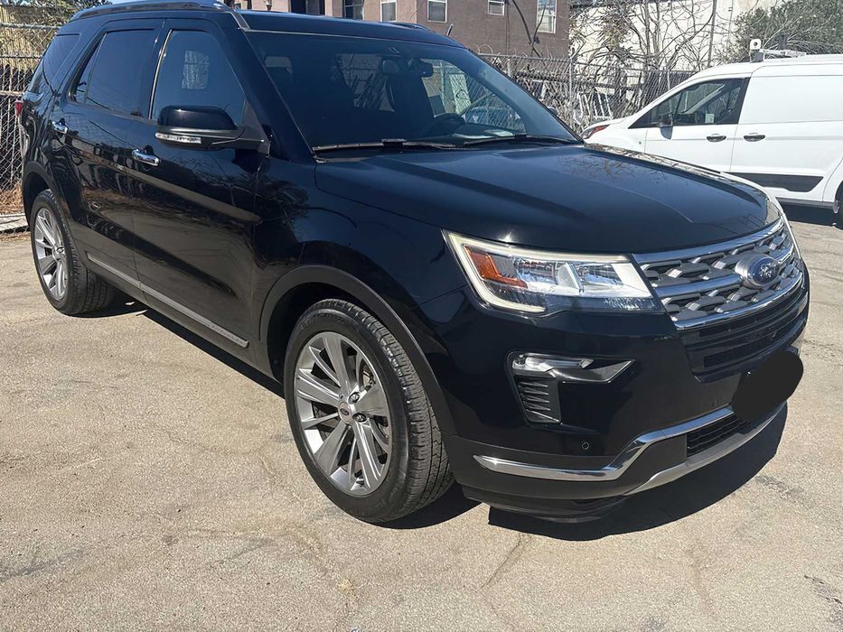 Ford Explorer Limited      2018