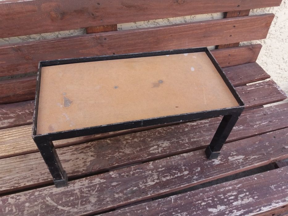 Suportes em ferro para PC