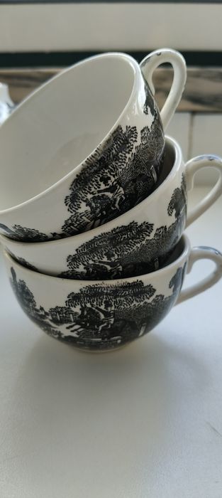Sacavém Dinnerware Set64752386547331123