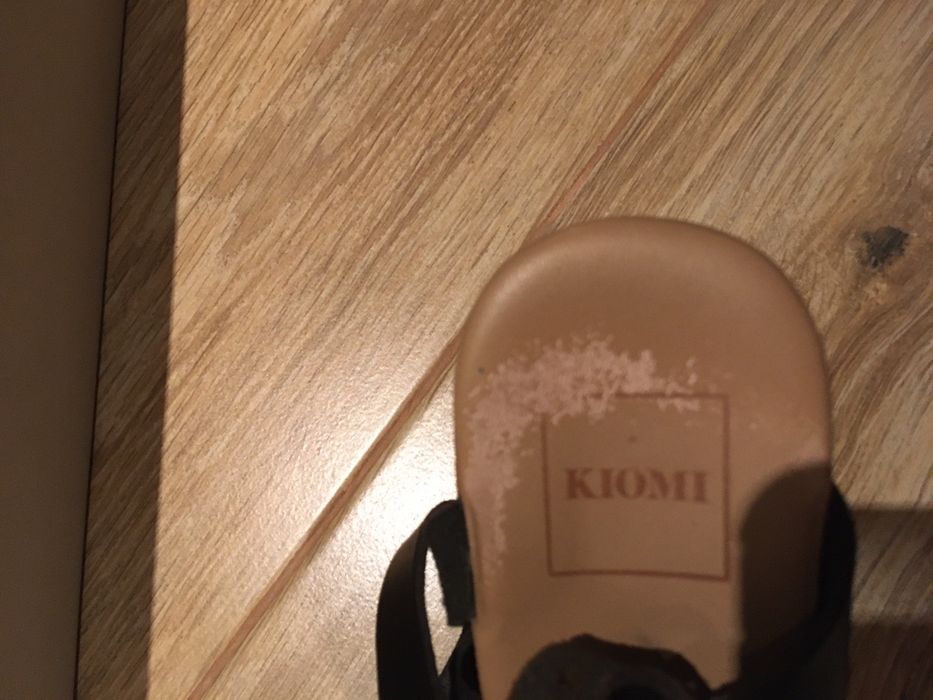 Kiomi, r.40, skóra naturalna