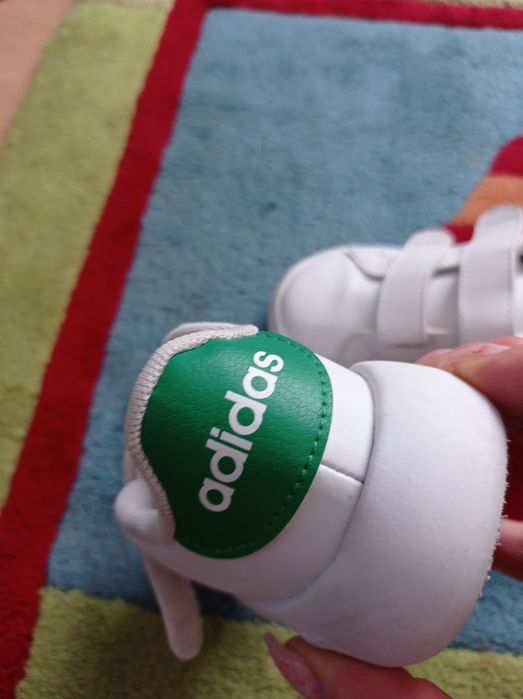 Buty Adidas 24 dla dzieci