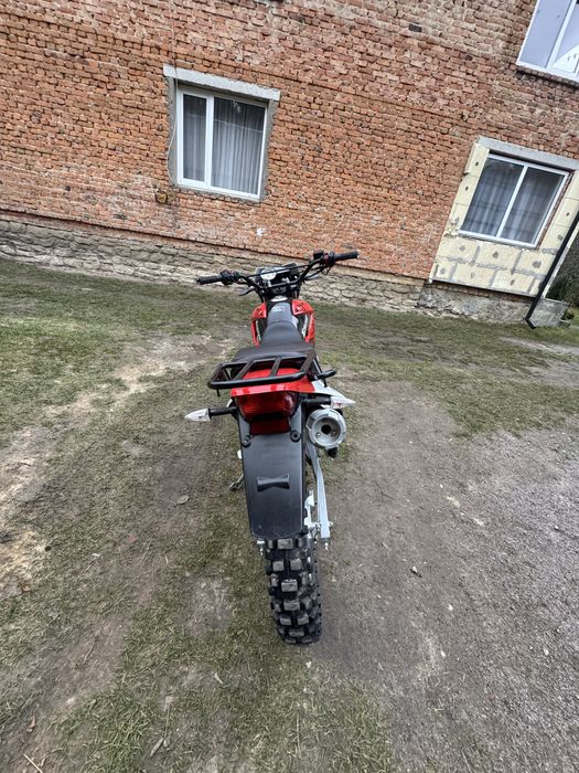 Продам Spark SP-D4