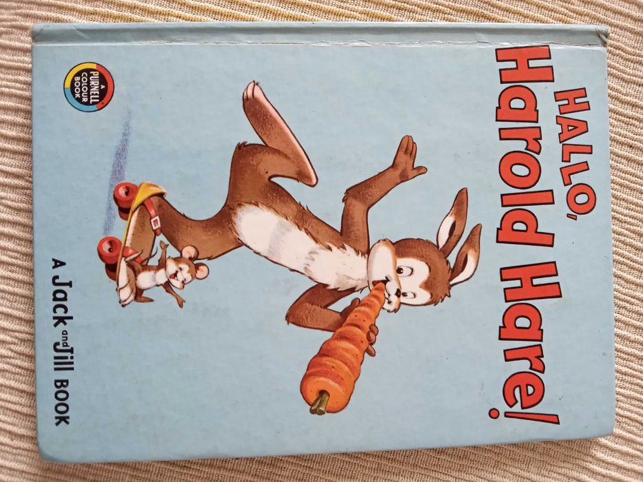 Livro Vintage Hallo Harold Hare!, 1966 - Raríssimo