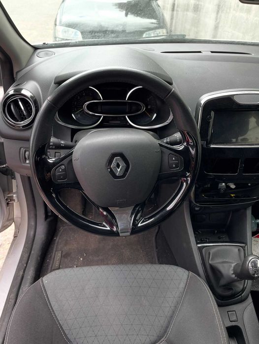 Renault Clio IV 2015 para peças!