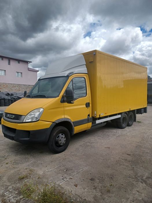 Iveco Daily 40C14 GNC Clixtar 7000kg (com plataforma)