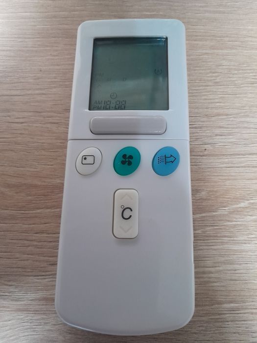 Uniwersalny pilot do klimatyzatora Hitachi RAR-3U4 RAR-2P2 RAR-3U3