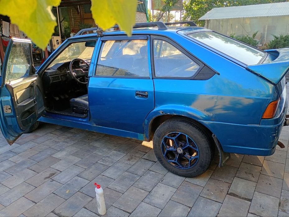 Продам АЗЛК 214120