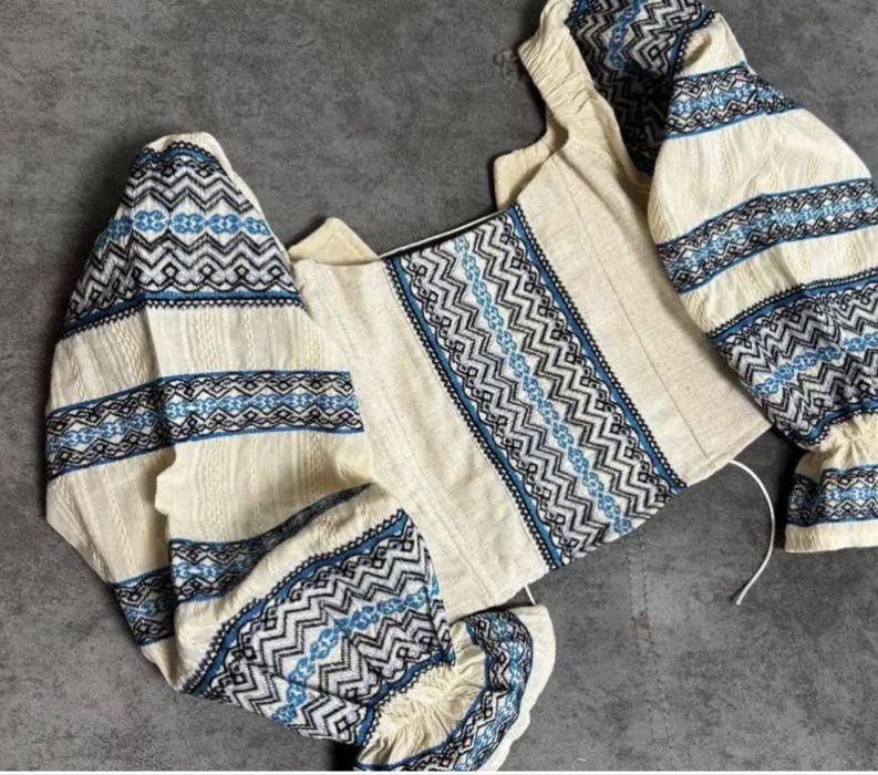 Новинка вишитий корсет з рукавами блакитний опнамент