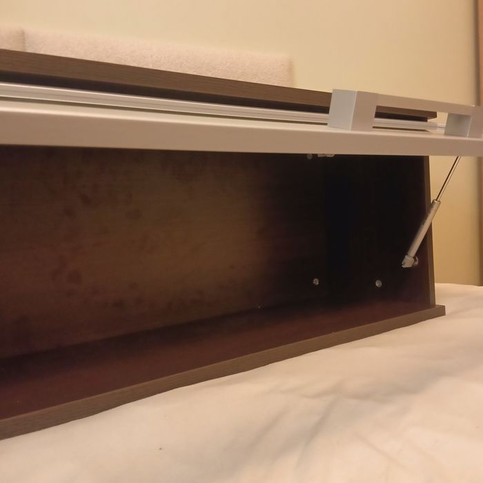 Szafka wisząca nowa