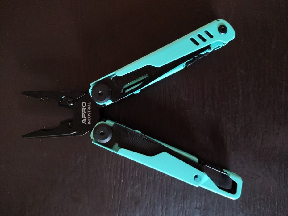 Продам мультитул Apro