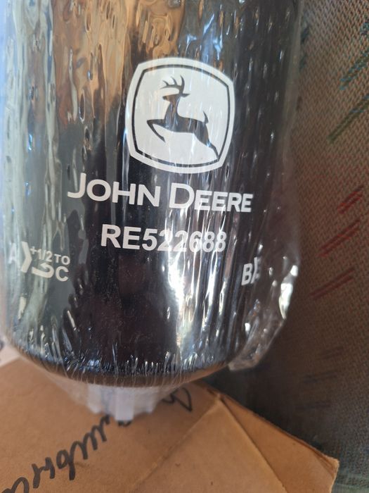 Фільтр паливний John Deere RE522688