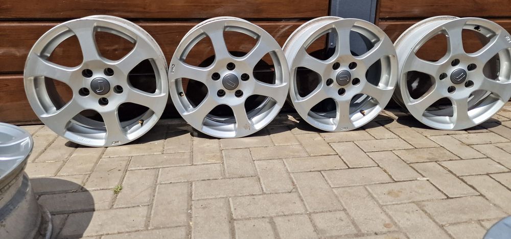 Felgi Aluminiowe Volkswagen-Audi R16 5x112 ET35-7J