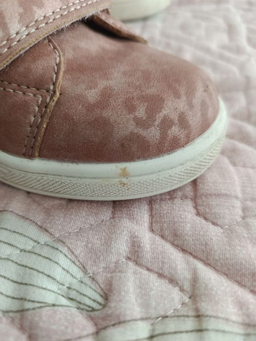 Черевики на дівчинку 26 розмір