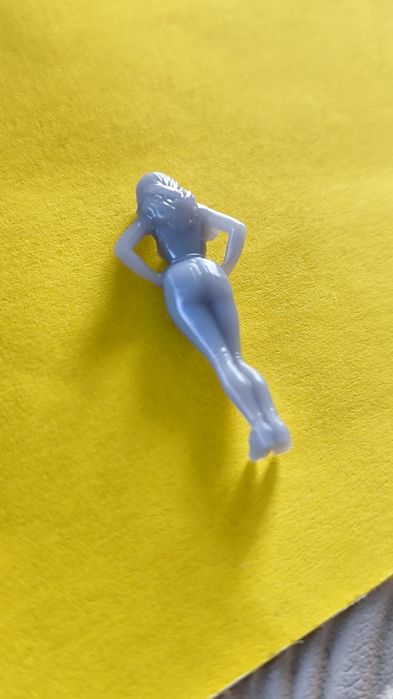 Figurka 1/64 Grid Girl do Hot Wheels – Ultra Detail 16k