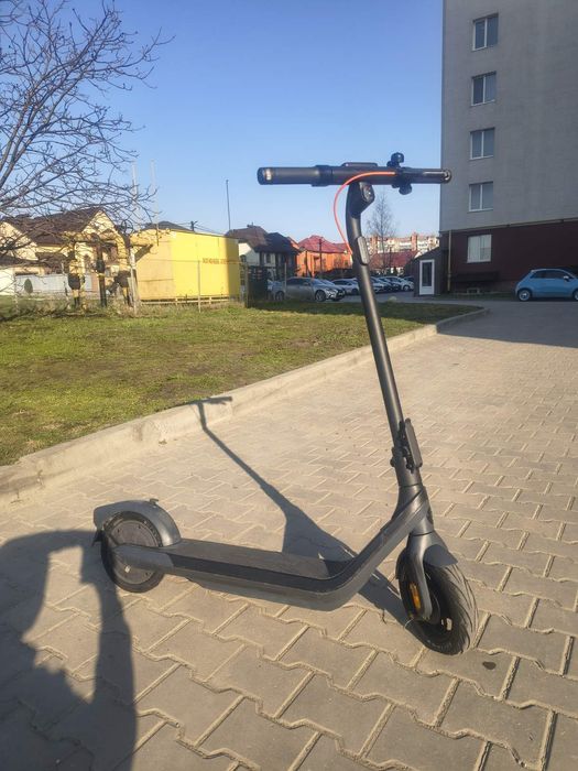 Продам електросамокат Segway Ninebot E2 Pro