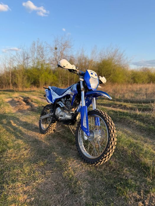 Мотоцикл Sparta Cross 200, синій з білим