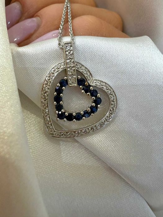 Wisiorek serce z diamentami